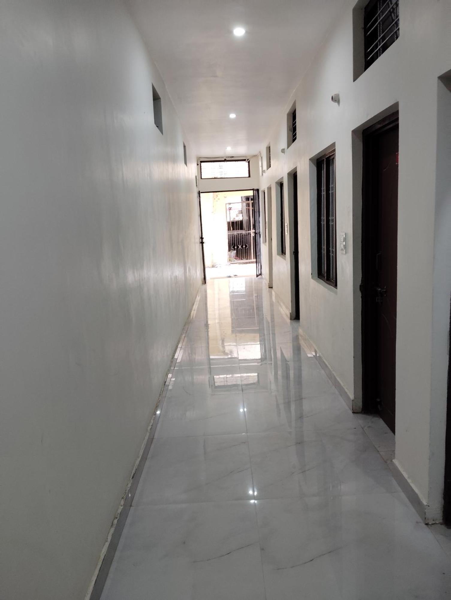 Hotel Narayana Residency Gupta Kāshi المظهر الخارجي الصورة